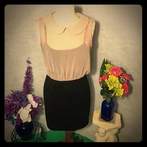 CUTE COLLAR ON PALE PINK & BLACK DRESS
